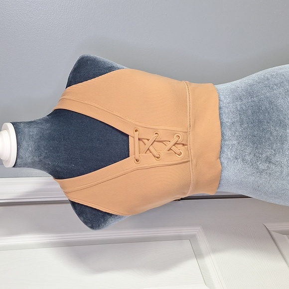 Aerie Offline Ribbed Lace Up Sports Bra - Picture 2 of 12